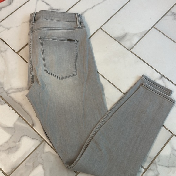 White House Black Market Light Gray Denim Leggings - Picture 4 of 7